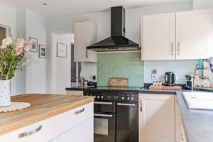 Kitchen Rangemaster - click for photo gallery